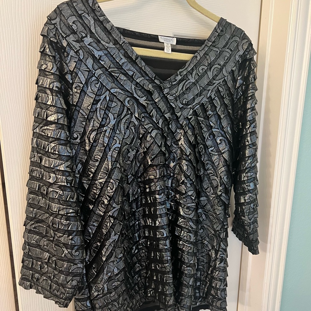 Conrad C glittery top